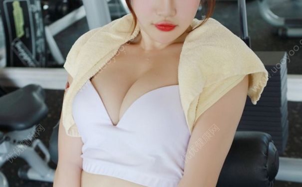 18歲女生的乳頭有多大？18歲女生的乳頭小正常嗎？(7)