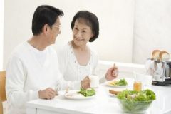 老人食欲不振要怎么辦？老人食欲不振應(yīng)如何護理？[圖]