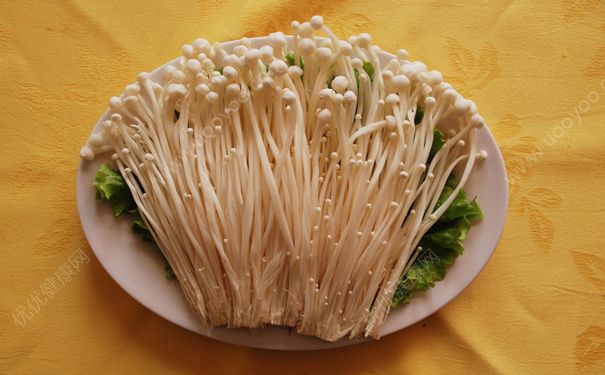 金針菇和芋頭能一起吃嗎？芋頭和金針菇能一起煮火鍋嗎？(3)